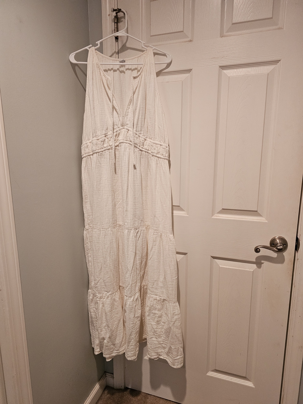 Old Navy Cream Halter Maxi Dress with Tiered Skirt